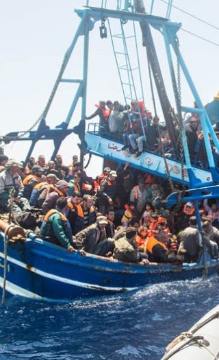 Høy befolkningsvekst resulterer i fattigdom og flyktningetragedier.