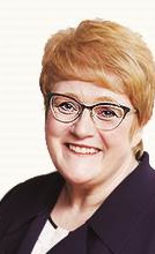 Minister for kultur tro og livssyn, uten innsikt i verken kultur tro eller livssyn.
