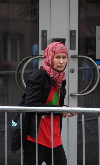 Thyra Aisha Græsdal. God muslim. Ikke helt god i andre sammenhenger.